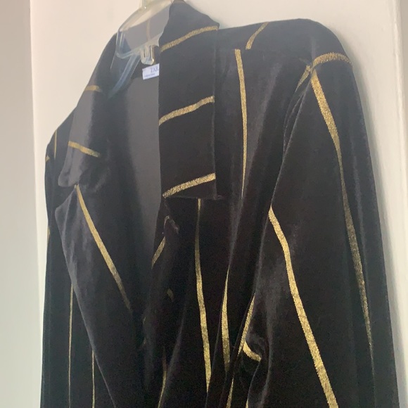 Zara Black Velvet Belted Blazer With Gold Stripes - Picture 11 of 14
